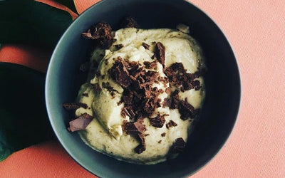 Nice cream med peppermyntesmak og sjokoladetopping