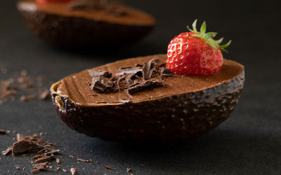 Mørk og kremet sjokolademousse med avokado